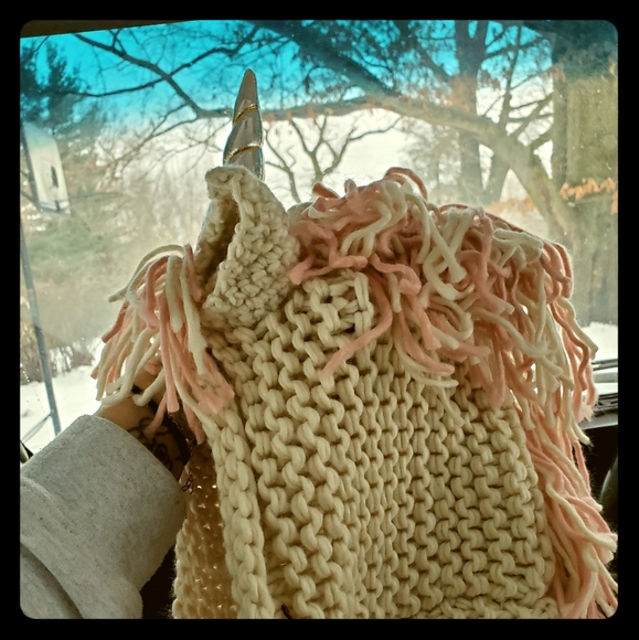 Crotchet unicorn hat with scarf/ mittens - Picture 1 of 3